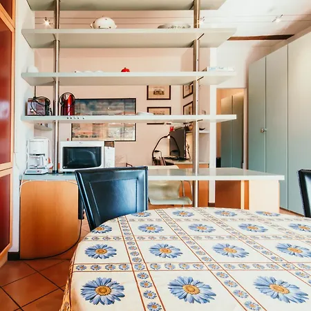Il Casale - Lakeside Srl Leisure & Business Apartmán Ispra